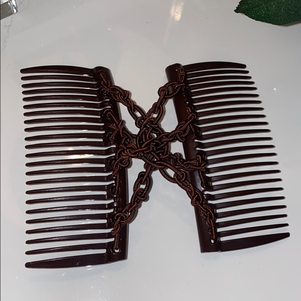 Butterfly comb accessory for hair